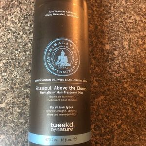 Tweak’d by Nature Revitalizing Hair Treatment Mist